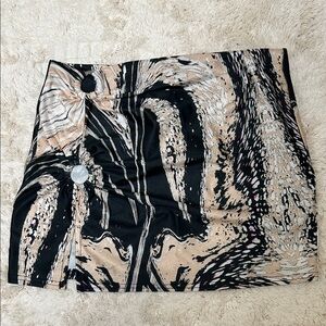 NWT Urban Outfitters Black, Tan and White Mini Skirt